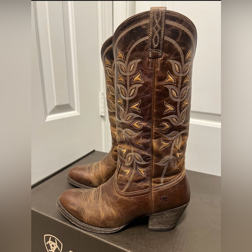 Women’s Ariat Cowboy boots